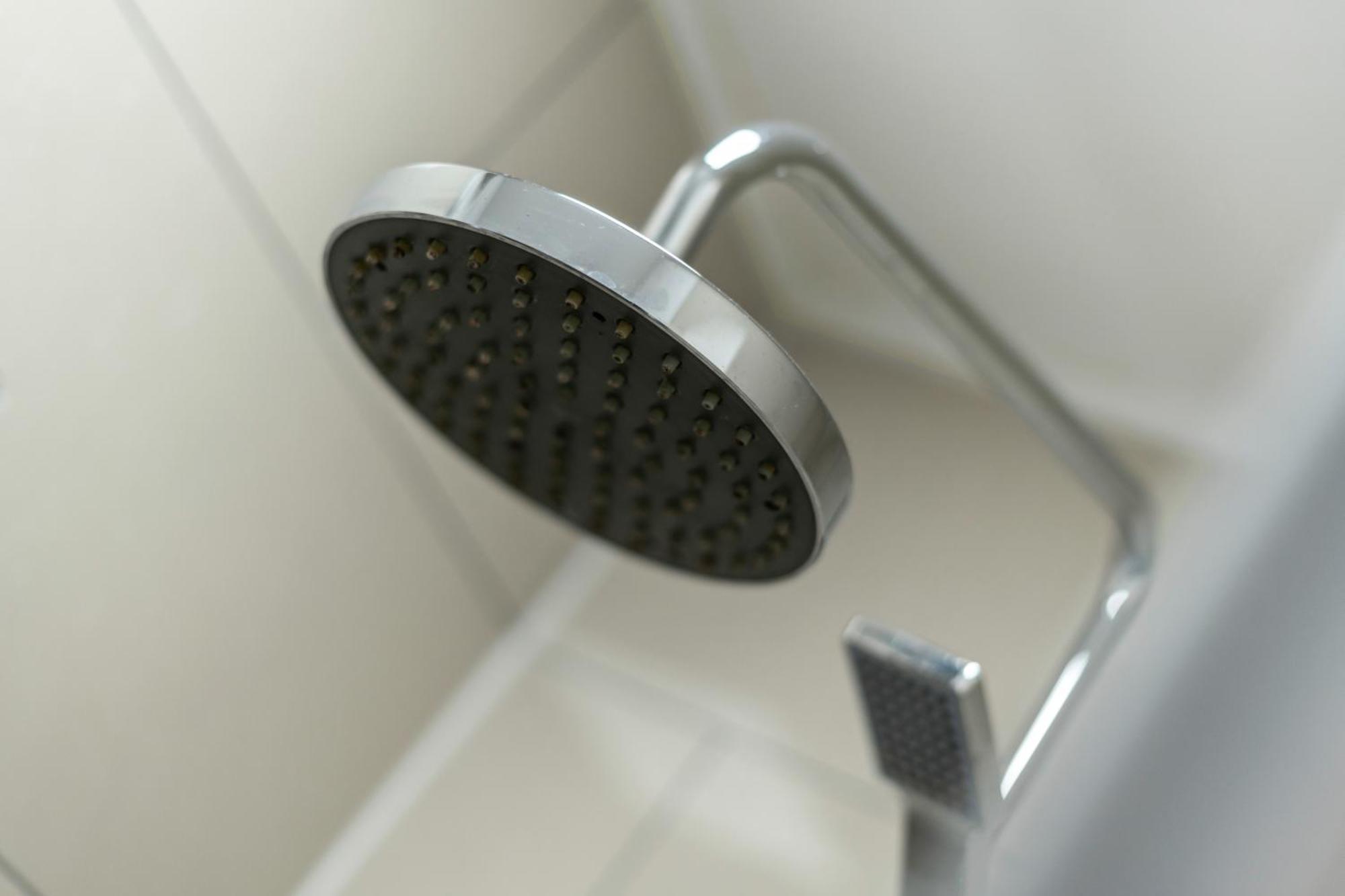 Modern Studio Apartment London Bagian luar foto